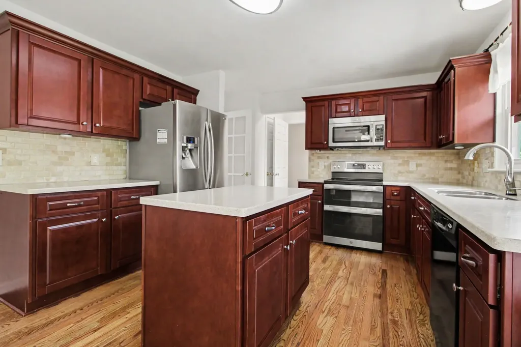 7469 Dover Drive Ypsilanti Charter Township MI 48197
