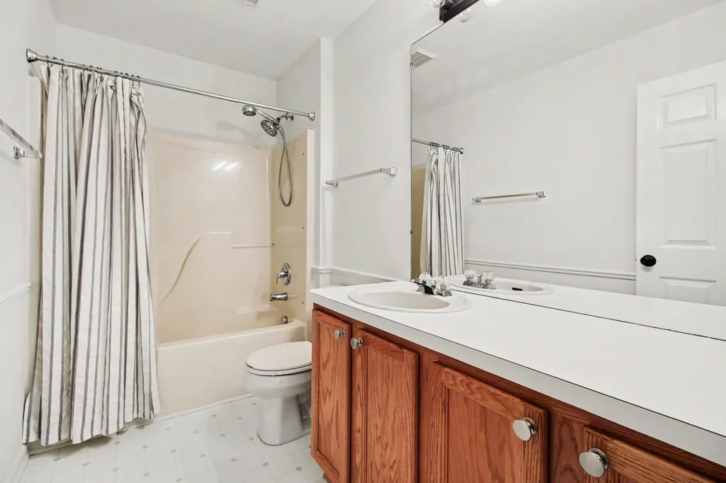 7469 Dover Drive Ypsilanti Charter Township MI 48197