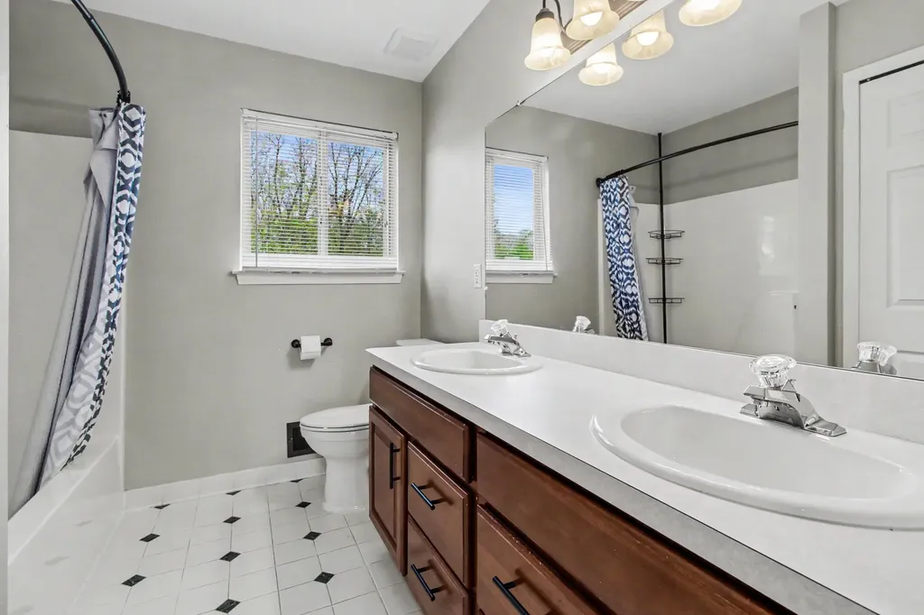 173 Wild Ivy Court Scio Township MI 48103