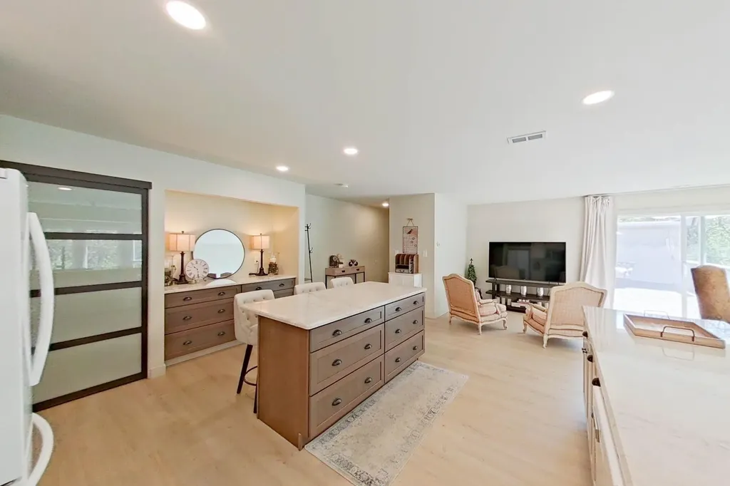 8159 Colony Drive Grosse Ile Township MI 48138
