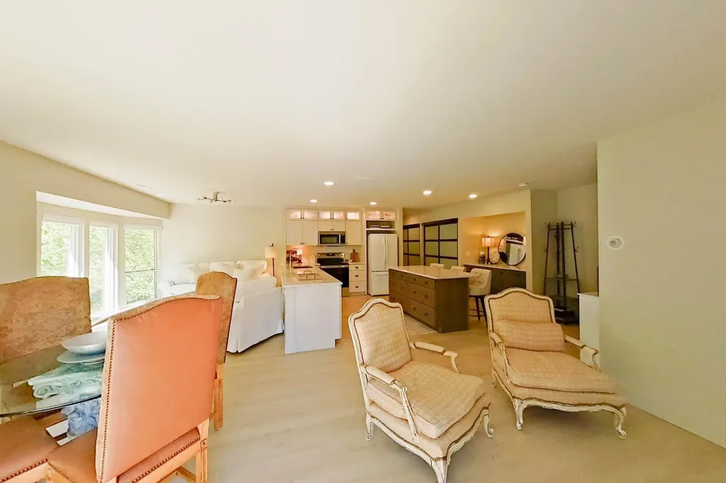 8159 Colony Drive Grosse Ile Township MI 48138