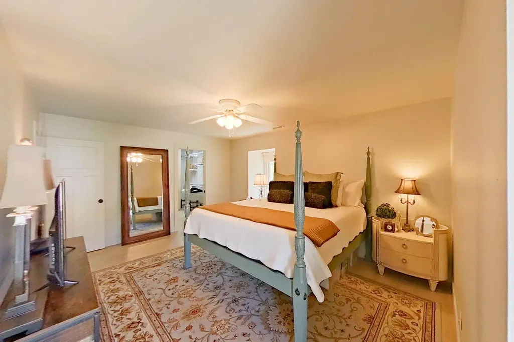 8159 Colony Drive Grosse Ile Township MI 48138