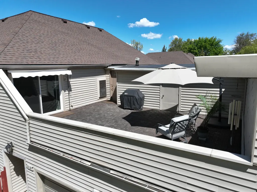 8159 Colony Drive Grosse Ile Township MI 48138