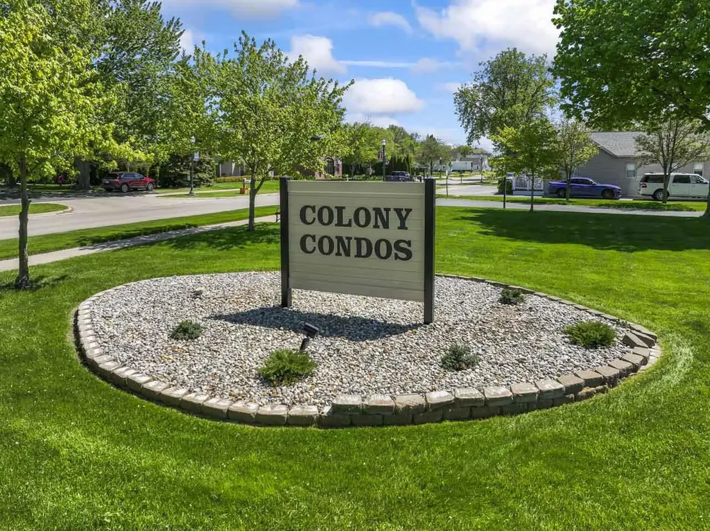 8159 Colony Drive Grosse Ile Township MI 48138