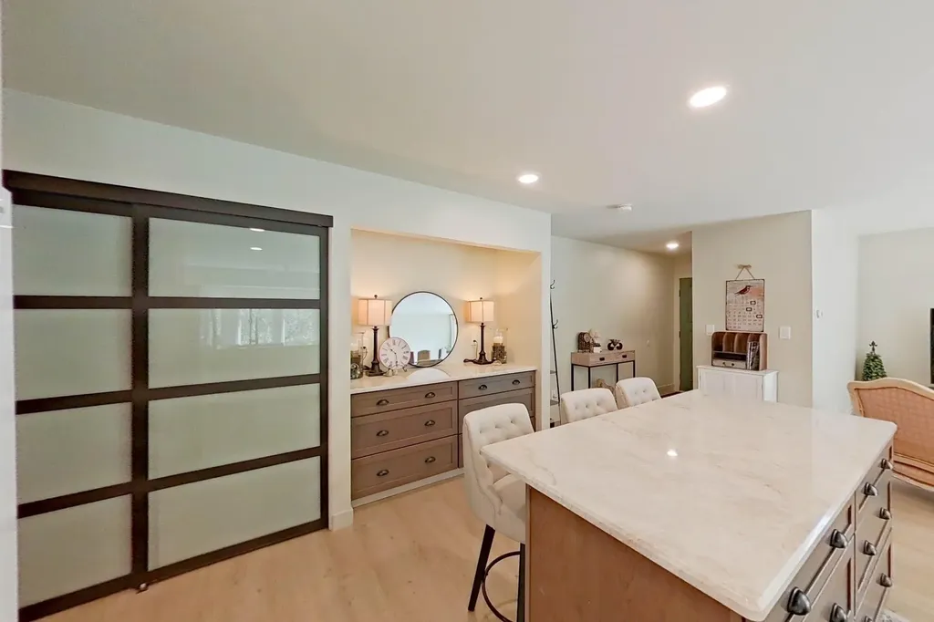 8159 Colony Drive Grosse Ile Township MI 48138