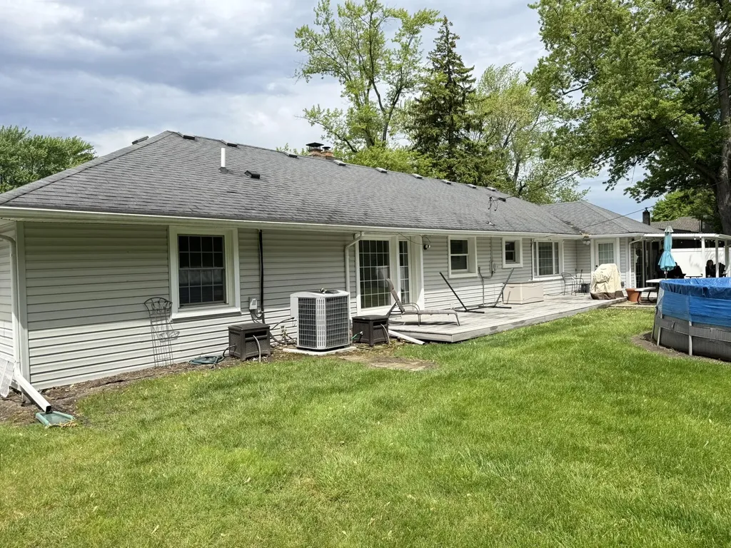14231 Racho Boulevard Taylor City MI 48180
