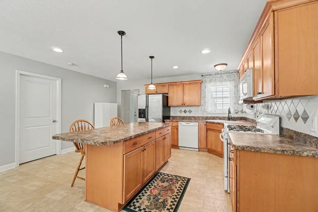 4003 Eastbridge Road Stockbridge Village MI 49285