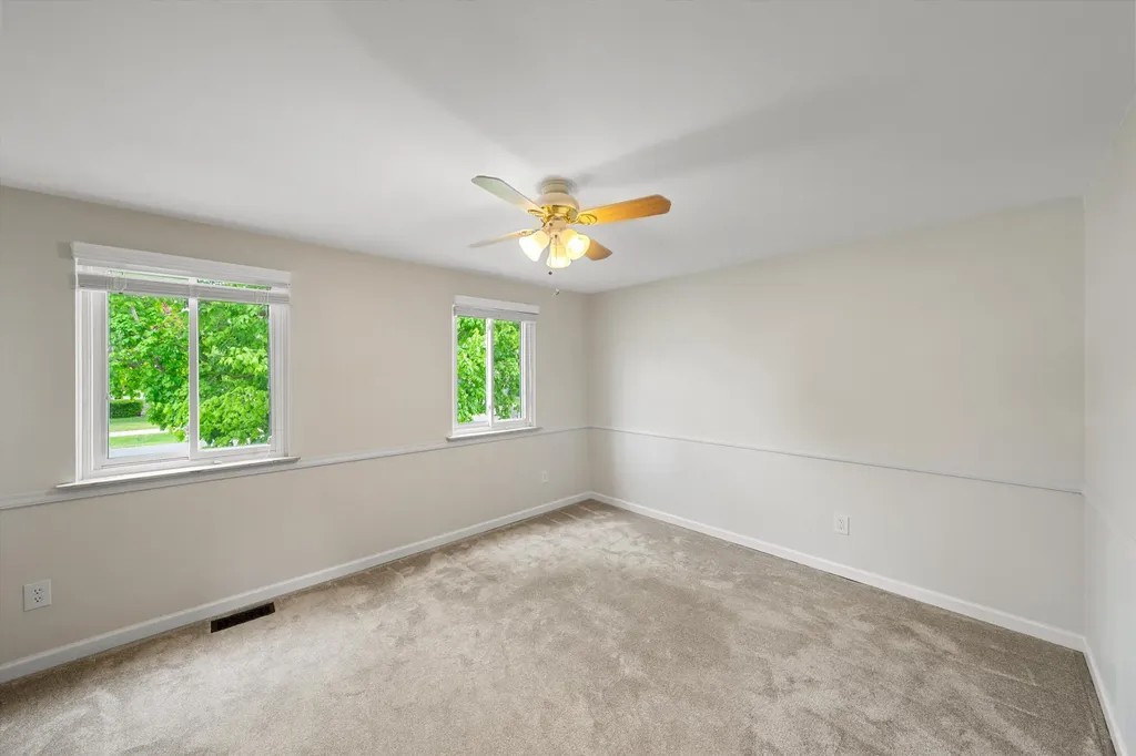 15420 Burr Street Taylor City MI 48180