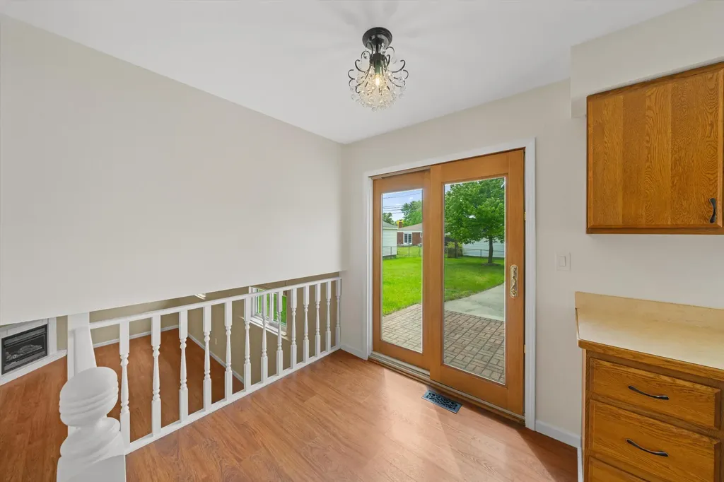 15420 Burr Street Taylor City MI 48180