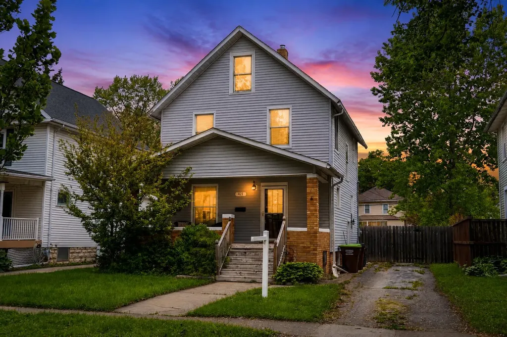 421 E 6th Street Monroe City MI 48161