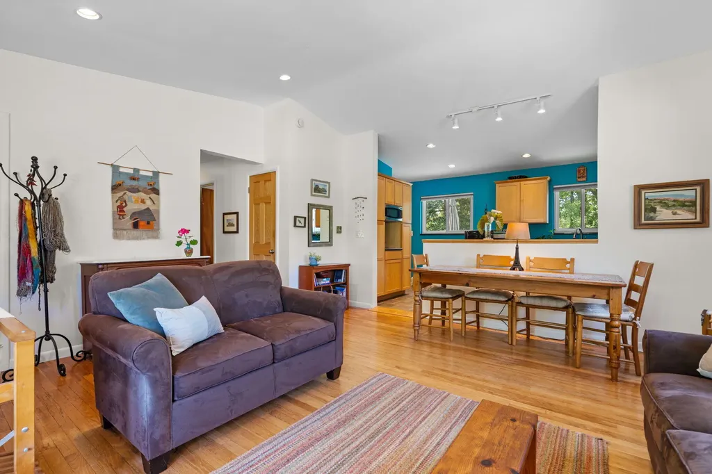 1500 Las Vegas Drive Ann Arbor City MI 48103