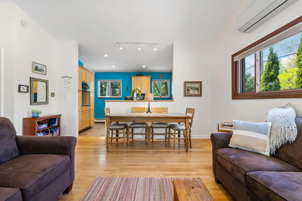 1500 Las Vegas Drive Ann Arbor City MI 48103