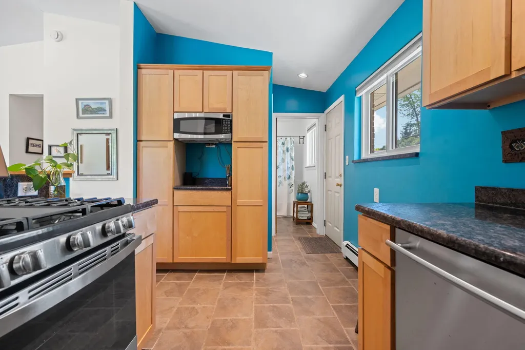 1500 Las Vegas Drive Ann Arbor City MI 48103