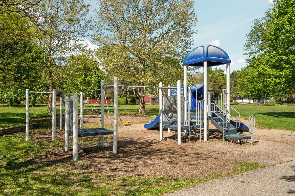 1500 Las Vegas Drive Ann Arbor City MI 48103
