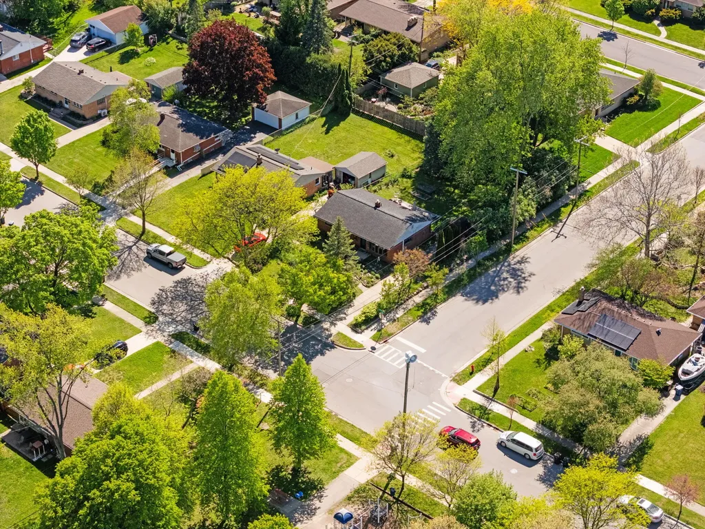 1500 Las Vegas Drive Ann Arbor City MI 48103