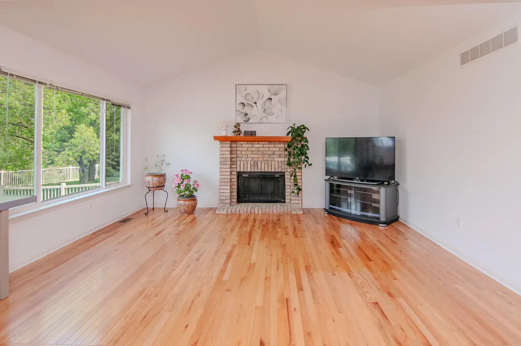 4227 Woodcrest Court Pittsfield Charter Township MI 48197