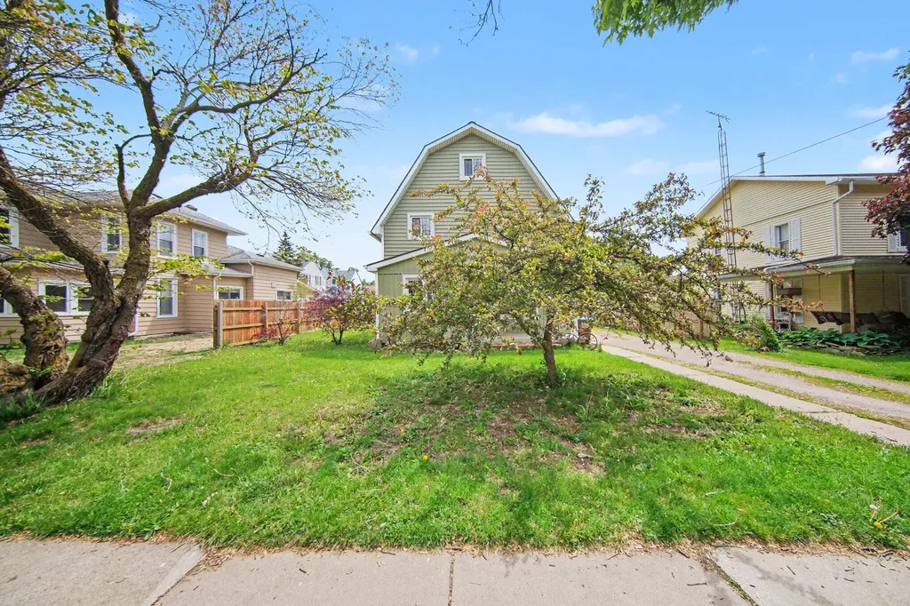 264 Ypsilanti Street Dundee Village MI 48131