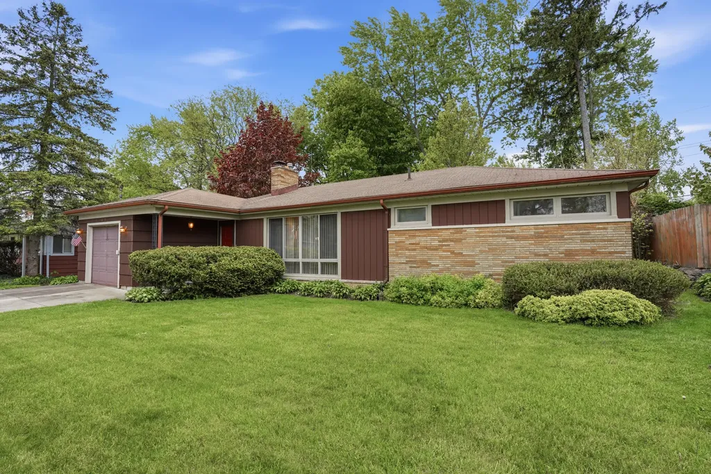 2655 Elsinore Drive Waterford Charter Township MI 48328