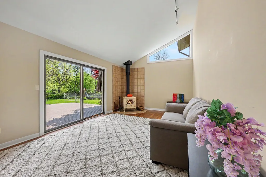 2728 Holyoke Lane Ann Arbor City MI 48103