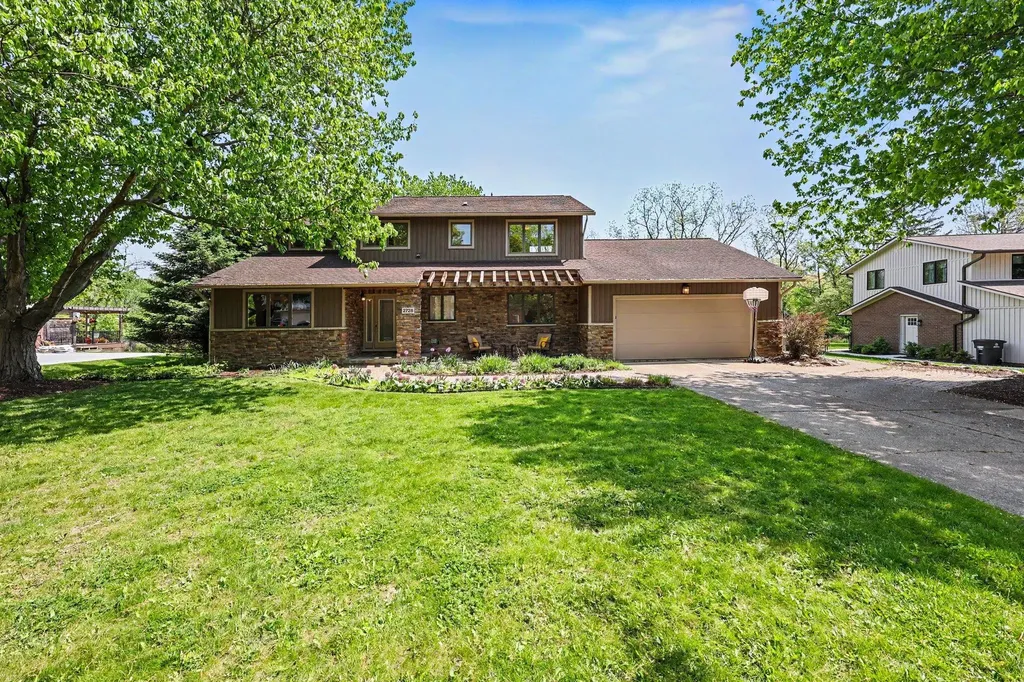 2728 Holyoke Lane Ann Arbor City MI 48103