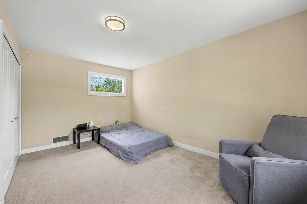 2728 Holyoke Lane Ann Arbor City MI 48103