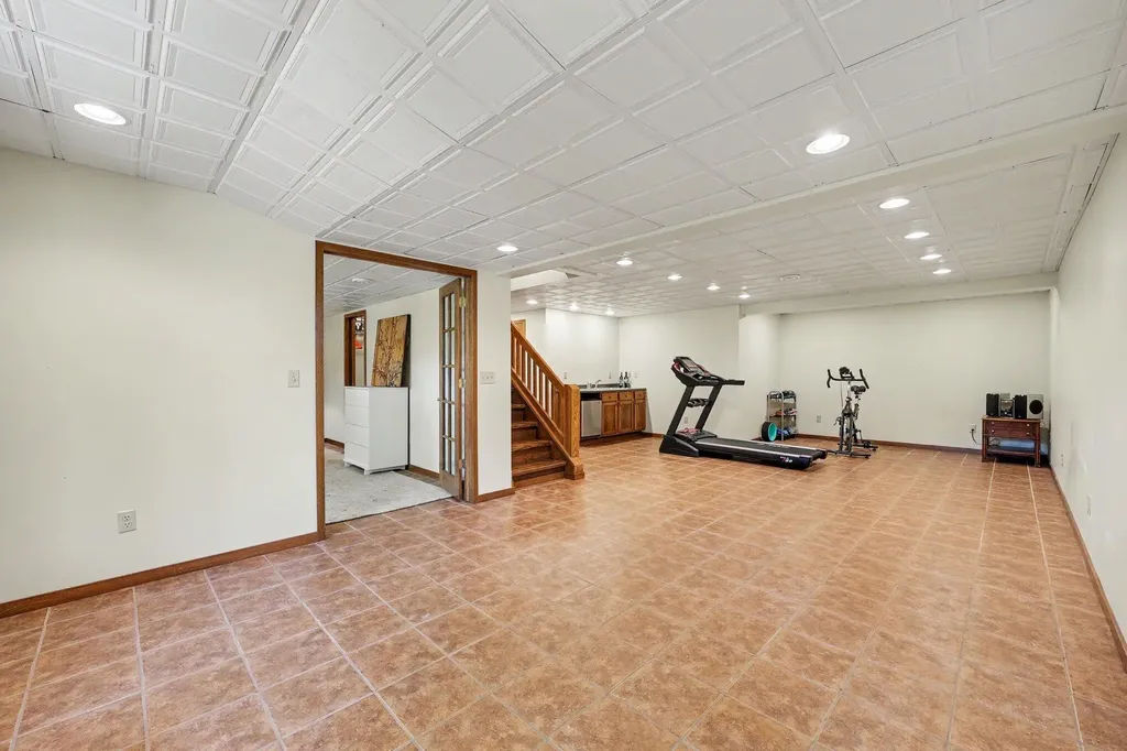 2728 Holyoke Lane Ann Arbor City MI 48103
