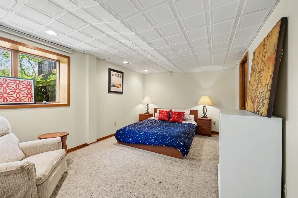 2728 Holyoke Lane Ann Arbor City MI 48103