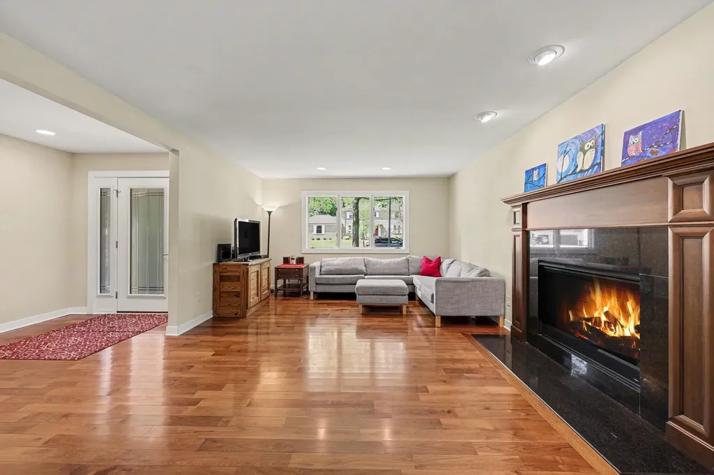 2728 Holyoke Lane Ann Arbor City MI 48103
