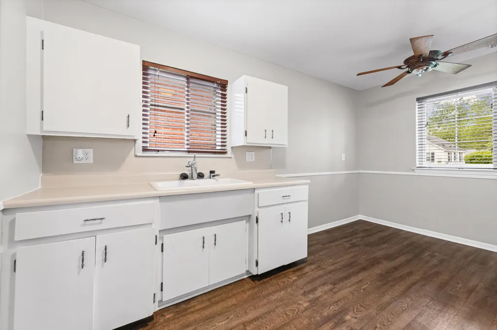 18628 Wakenden Street Redford Charter Township MI 48240