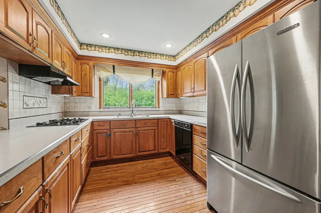 6595 Napier Road Salem Township MI 48170