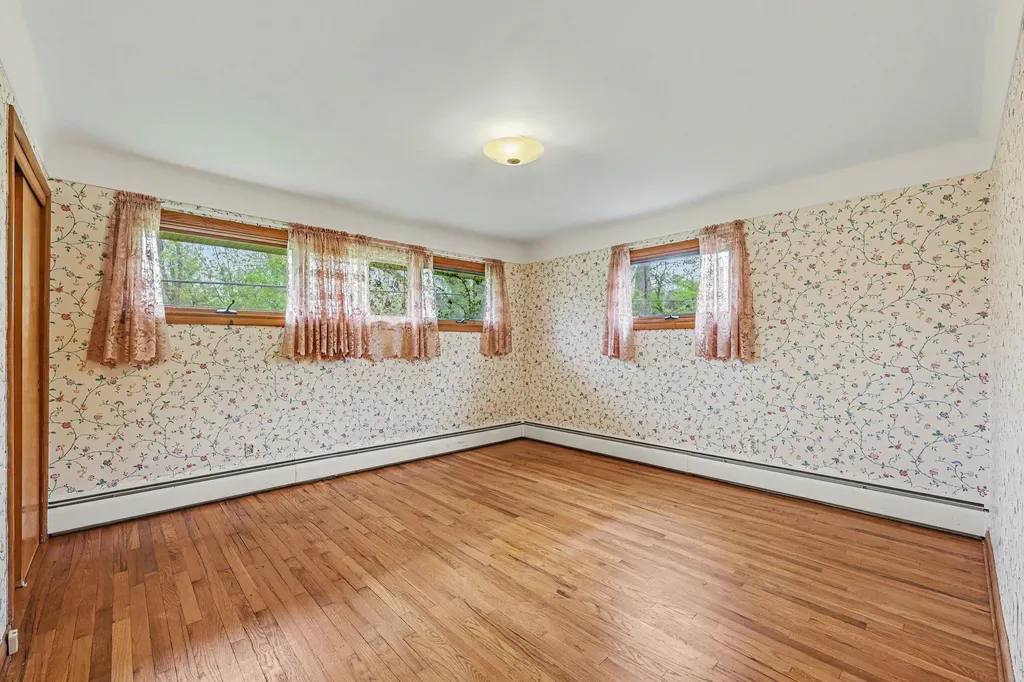 6595 Napier Road Salem Township MI 48170