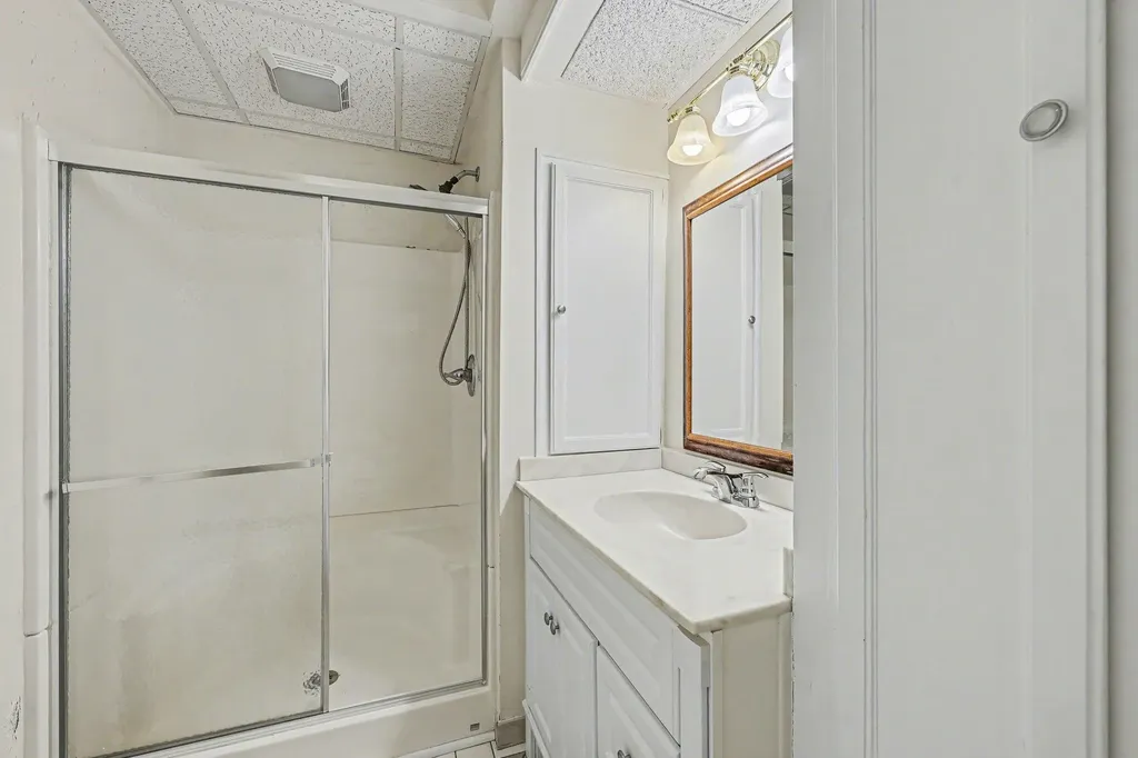 6595 Napier Road Salem Township MI 48170