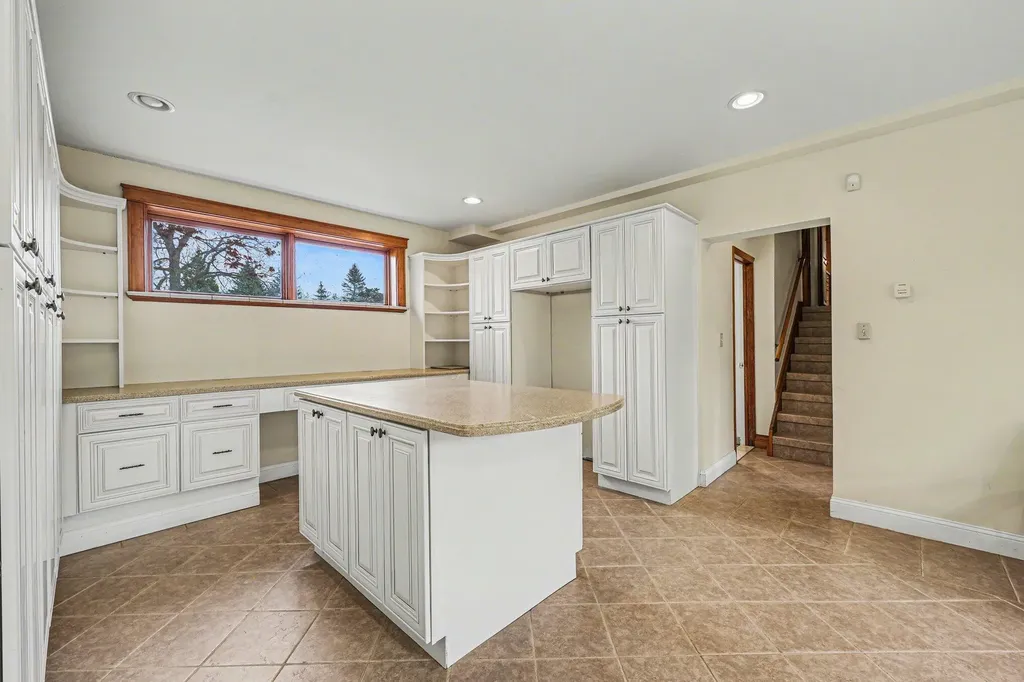 6595 Napier Road Salem Township MI 48170