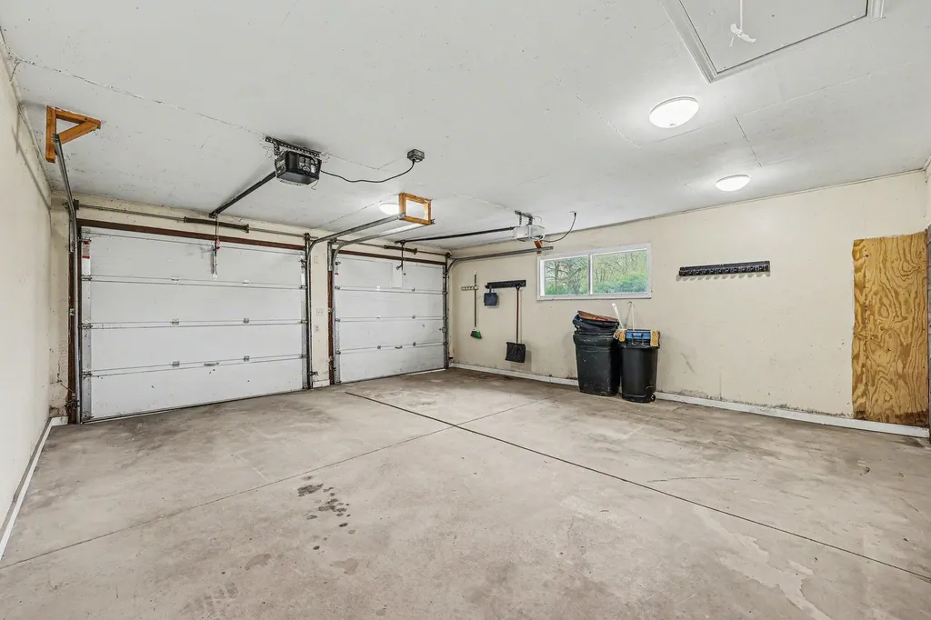 6595 Napier Road Salem Township MI 48170