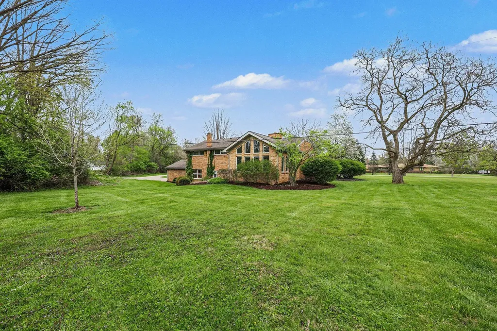 6595 Napier Road Salem Township MI 48170
