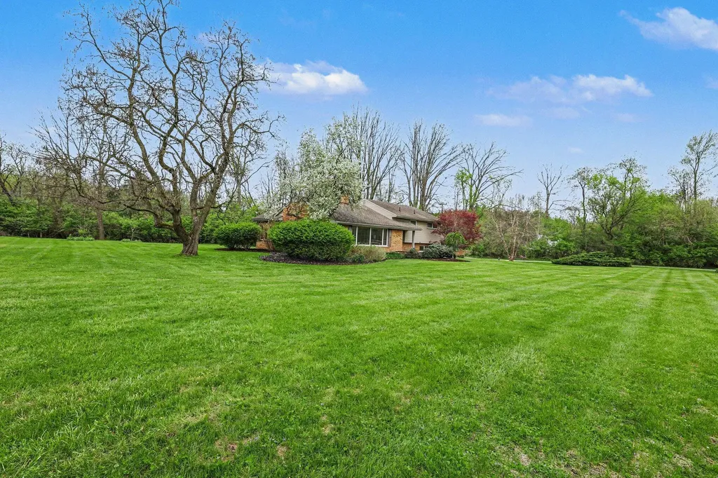 6595 Napier Road Salem Township MI 48170