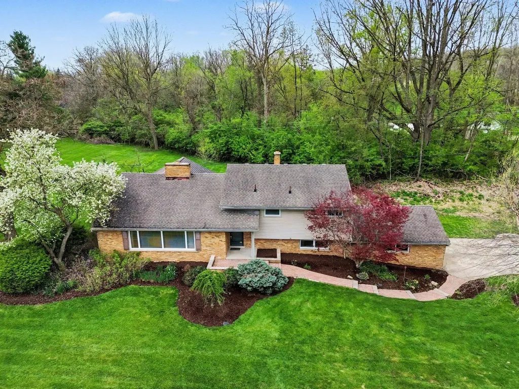 6595 Napier Road Salem Township MI 48170