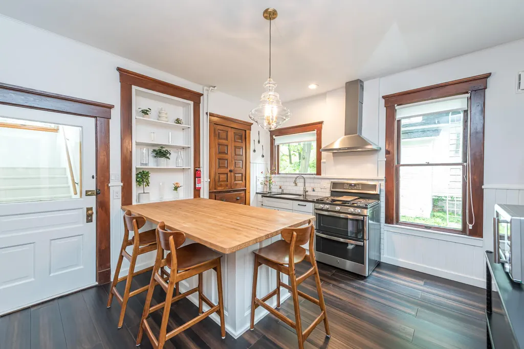 916 Olivia Avenue Ann Arbor City MI 48104