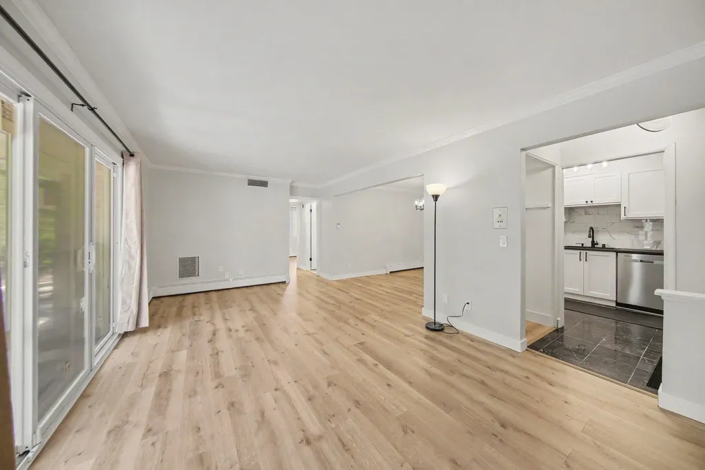 1261 Island Drive Ann Arbor City MI 48105
