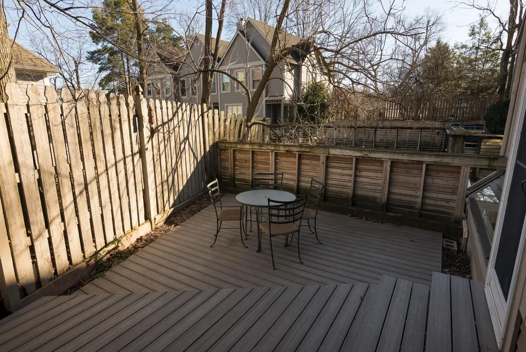 663 N 5th Avenue Ann Arbor City MI 48104
