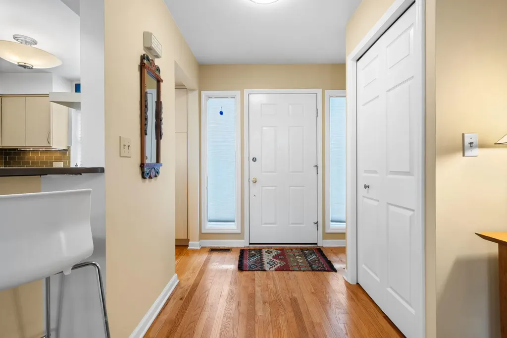 663 N 5th Avenue Ann Arbor City MI 48104