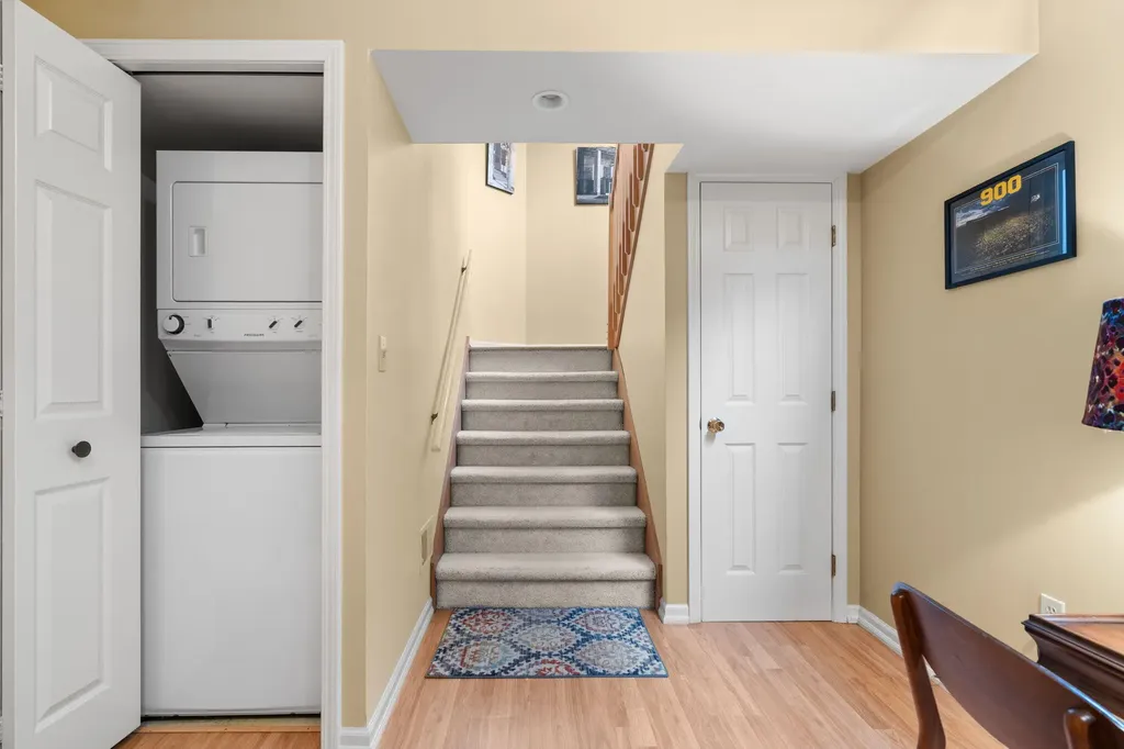 663 N 5th Avenue Ann Arbor City MI 48104