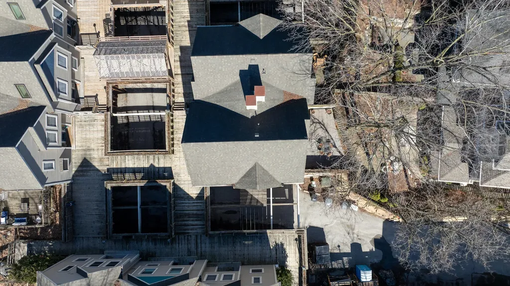 663 N 5th Avenue Ann Arbor City MI 48104
