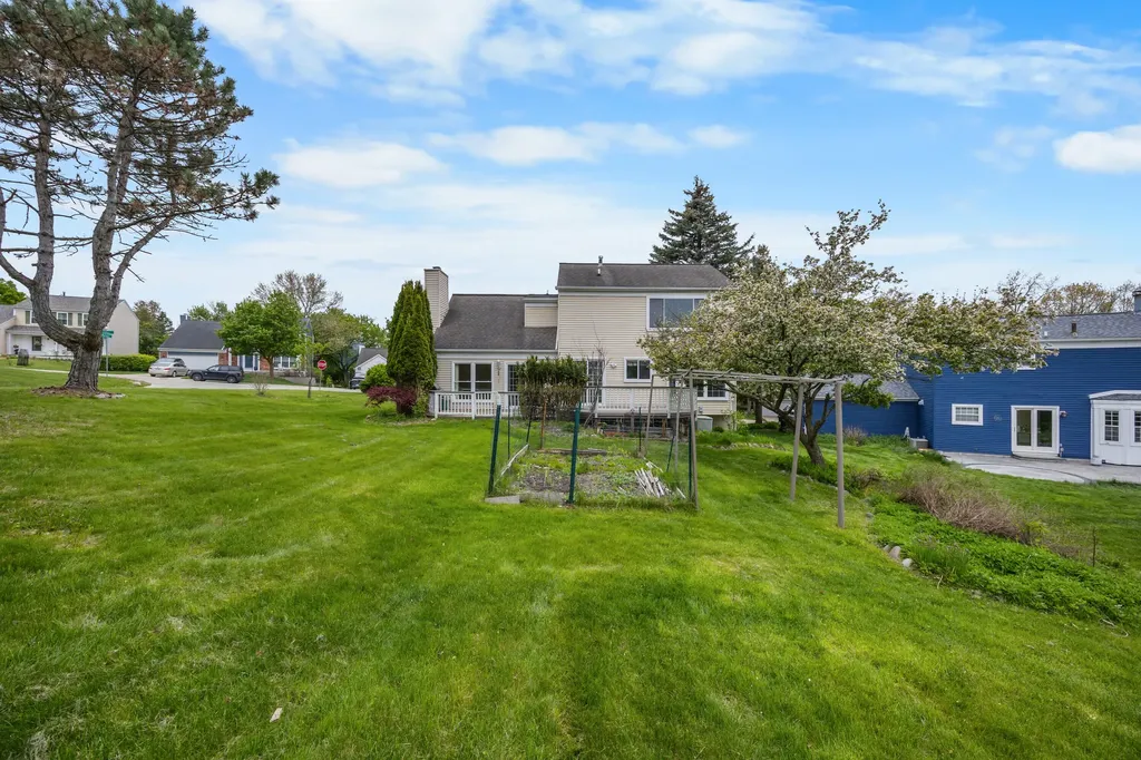 210 Whitney Drive Rochester Hills City MI 48307