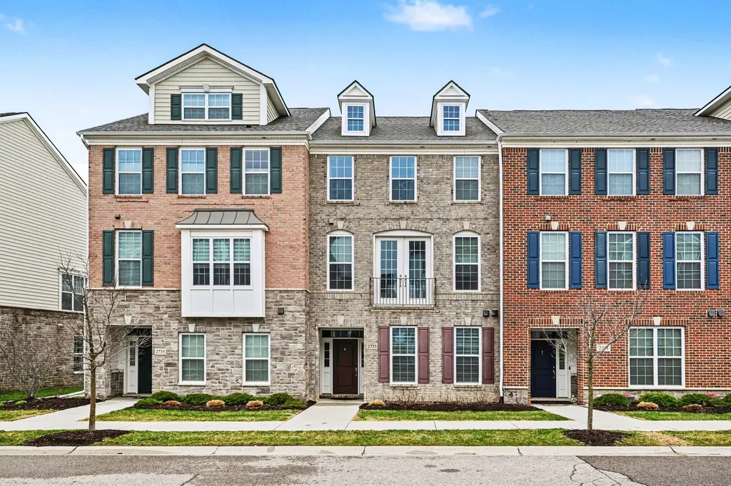 2733 S Spurway Drive Ann Arbor City MI 48105