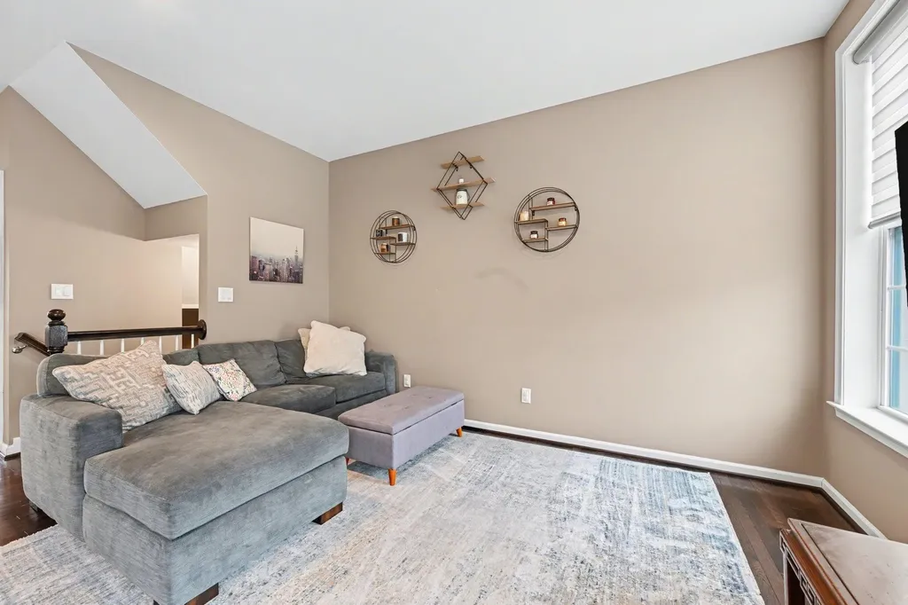 2733 S Spurway Drive Ann Arbor City MI 48105