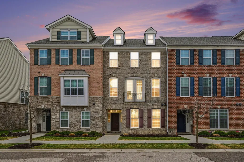 2733 S Spurway Drive Ann Arbor City MI 48105