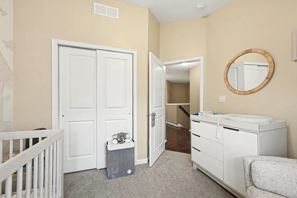 2733 S Spurway Drive Ann Arbor City MI 48105