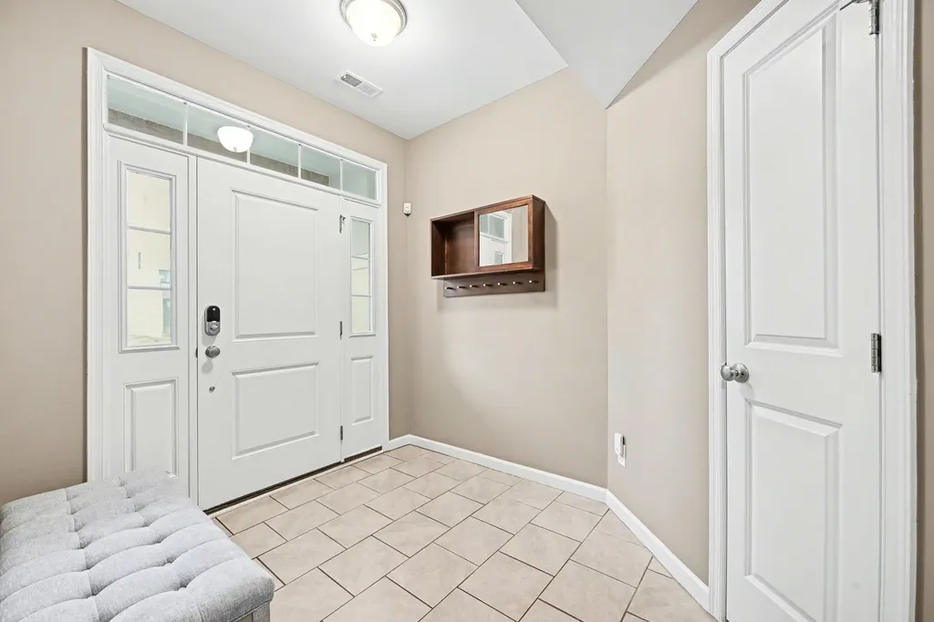2733 S Spurway Drive Ann Arbor City MI 48105
