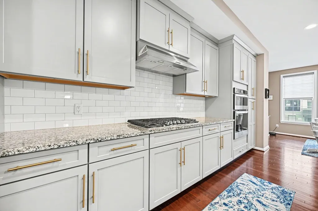 2733 S Spurway Drive Ann Arbor City MI 48105